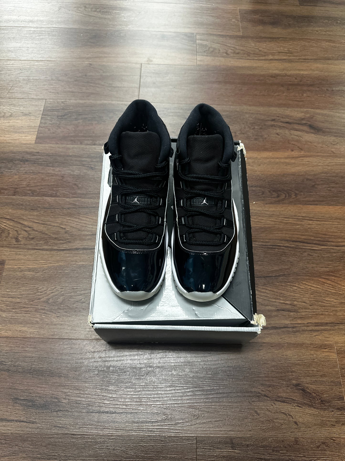 Jordan 11 Jubilee (Pre Owned)