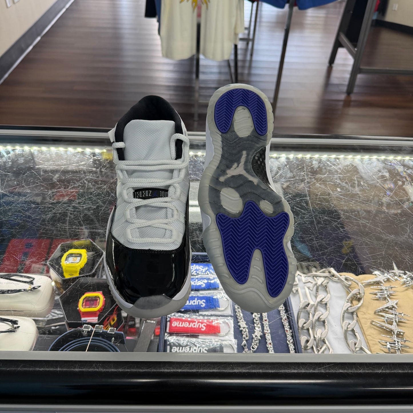 Jordan 11 Concord (2018) (pre-owned)