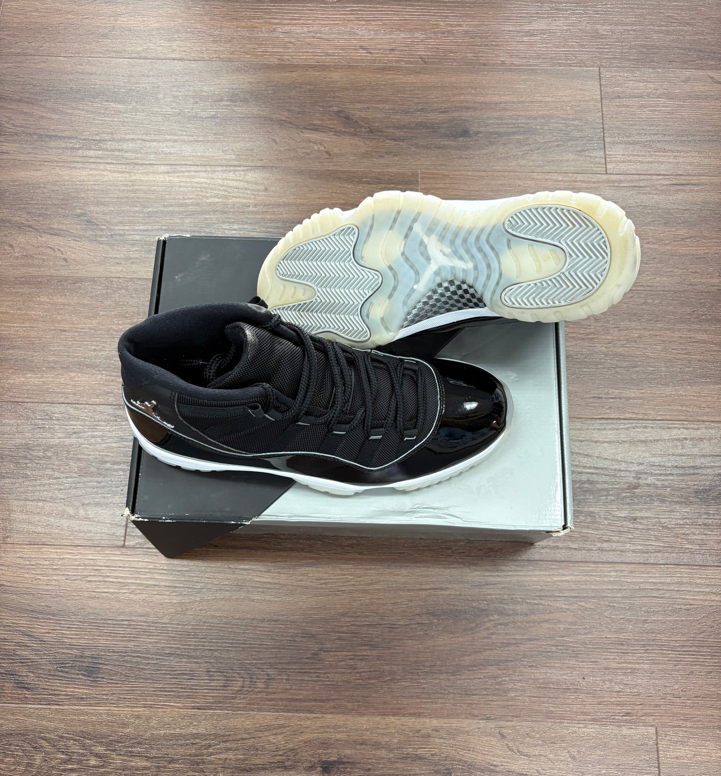 Jordan 11 Jubilee (Pre Owned)