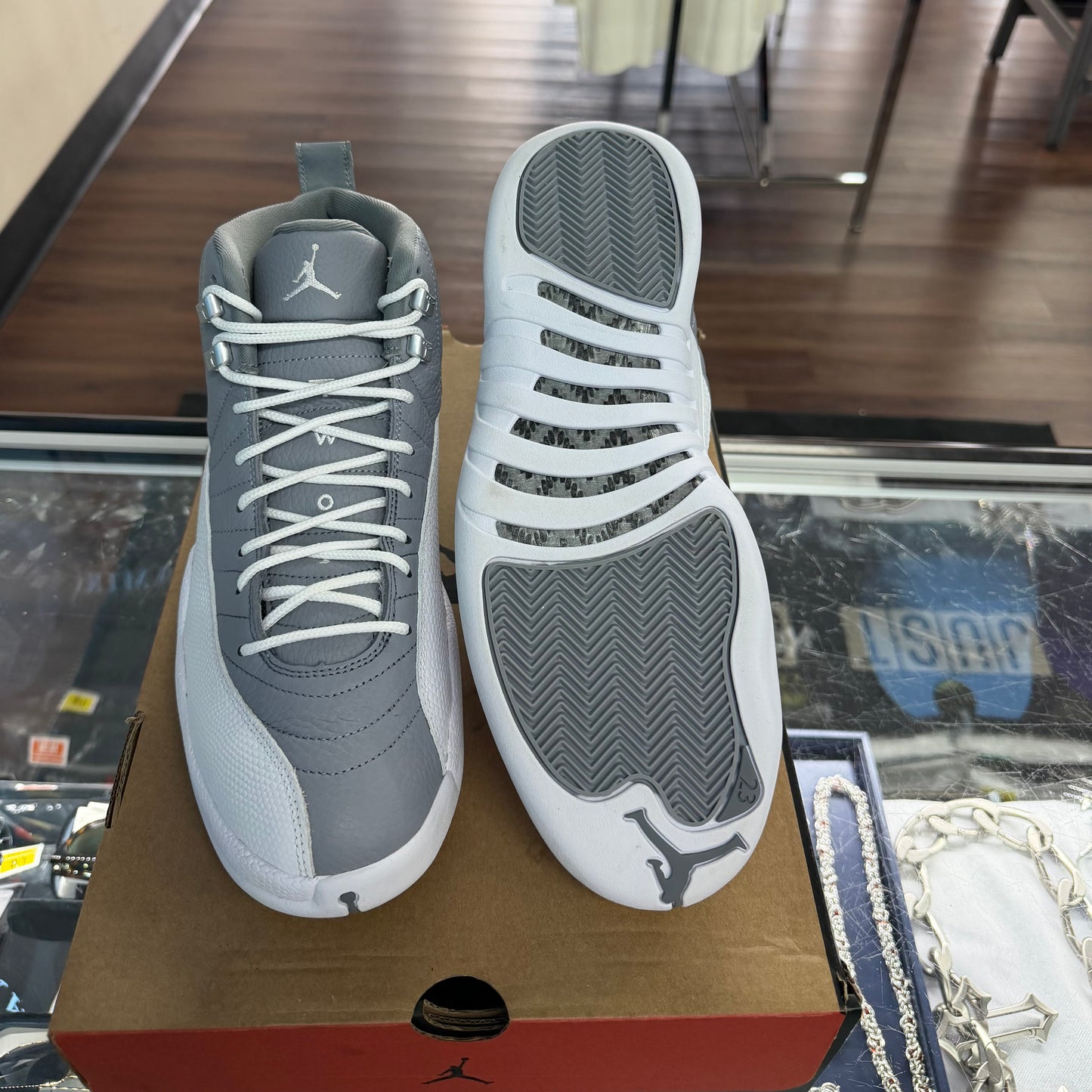 Jordan 12s Stealth (Pre-Owned)
