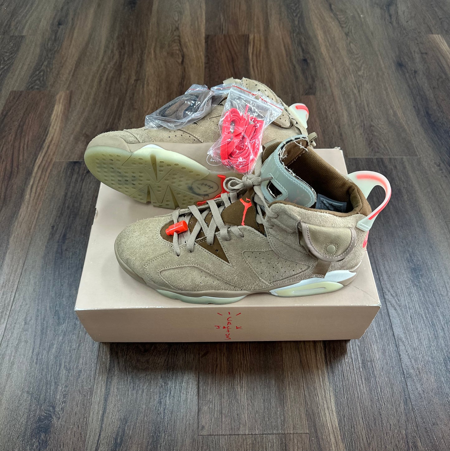 Jordan 6 Travis Scott British Khaki (Pre Owned)