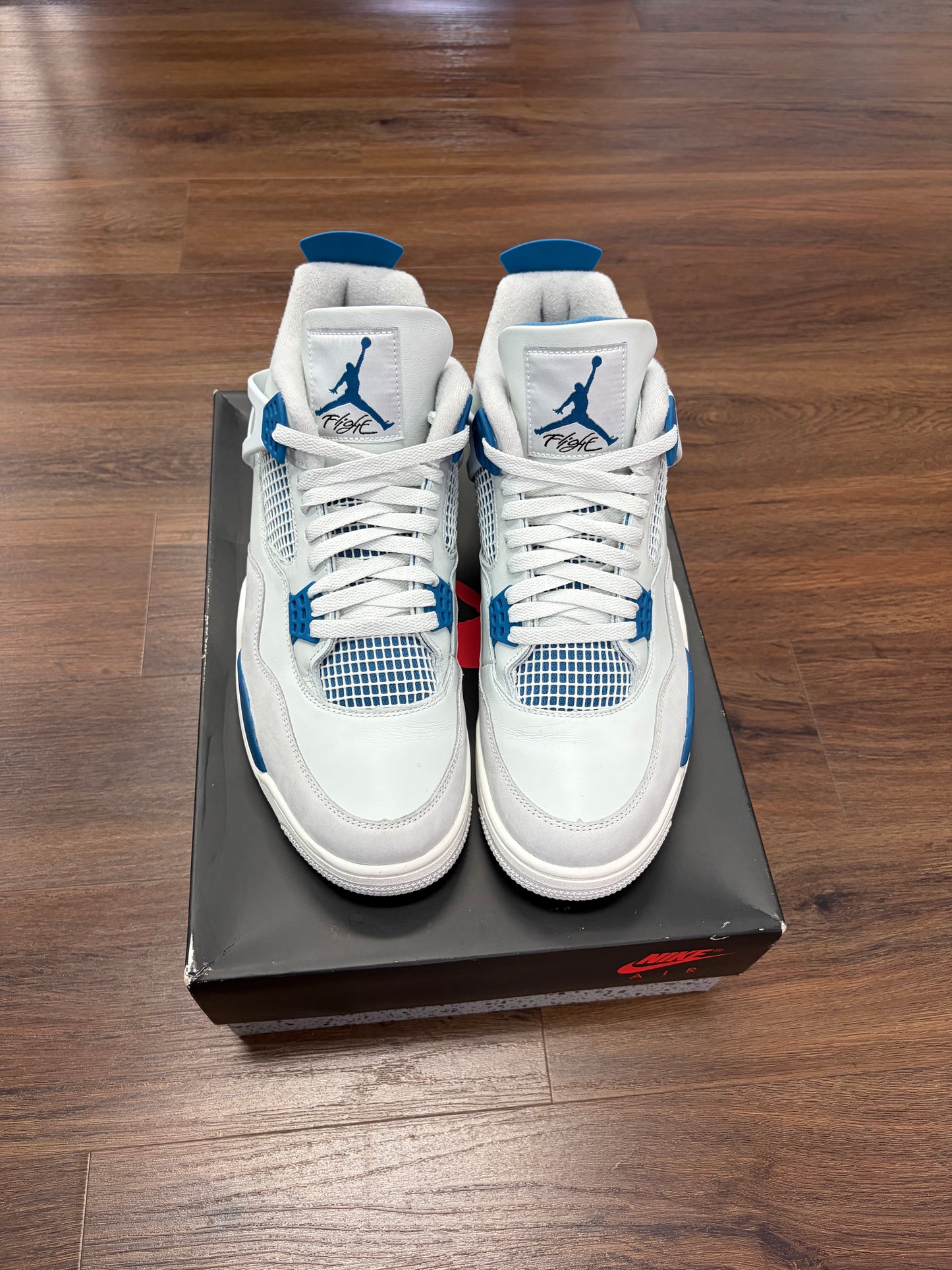 Jordan 4 Military Blue (Pre-Owned)