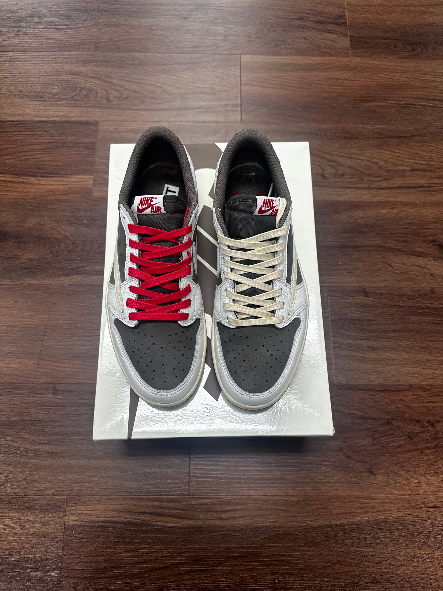Jordan 1 Travis Scott Reverse Mocha (Pre Owned)