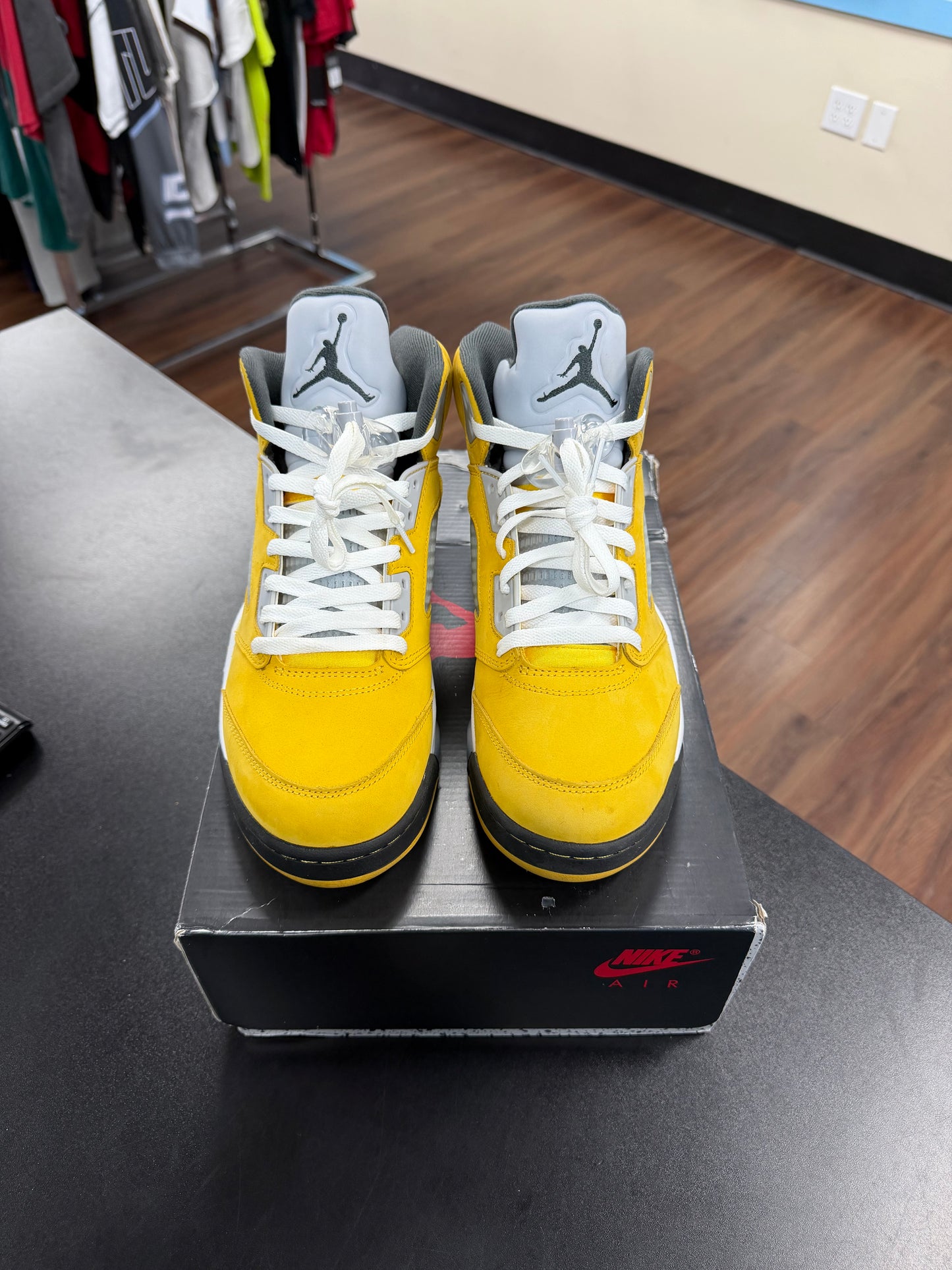Jordan 5 Tokyo (Pre Owned)