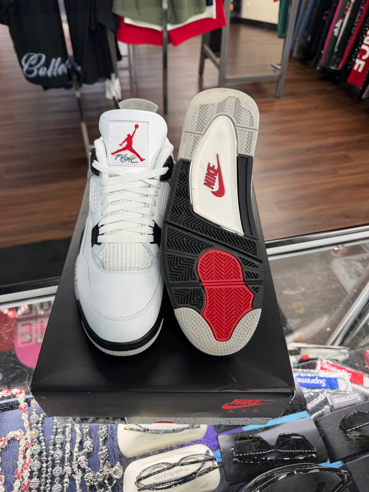 Jordan 4 White Cement (Pre Owned)