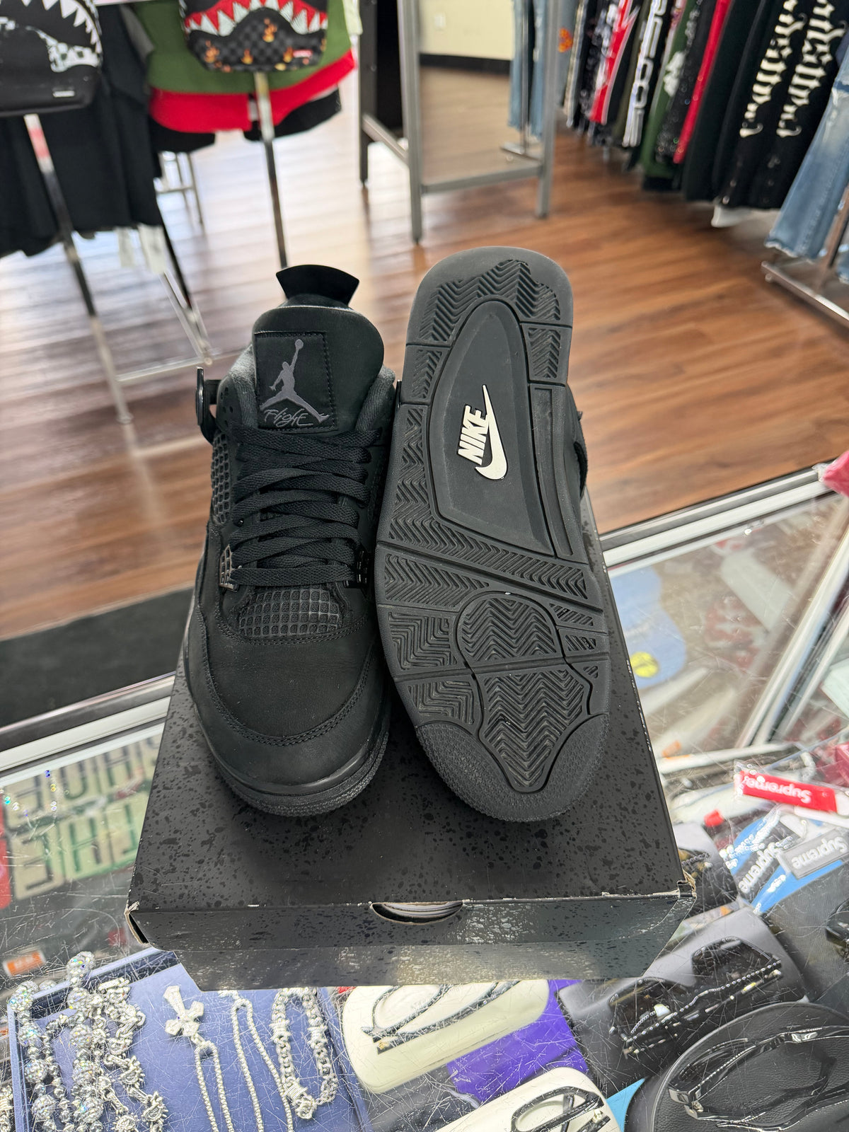 Jordan 4 Black Cat (2025) (Pre Owned)