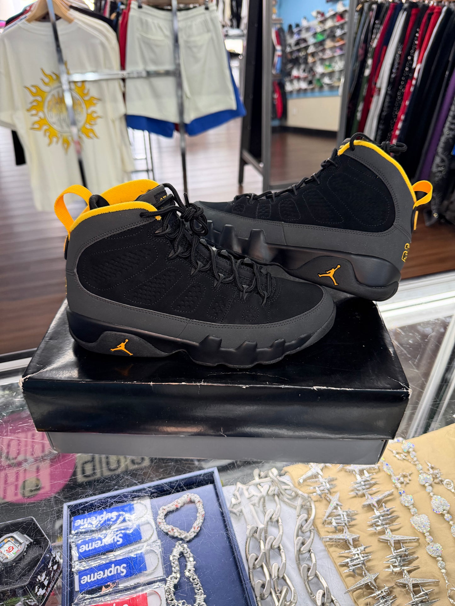 Jordan 9 Dark Charcoal University Gold (Tried On)