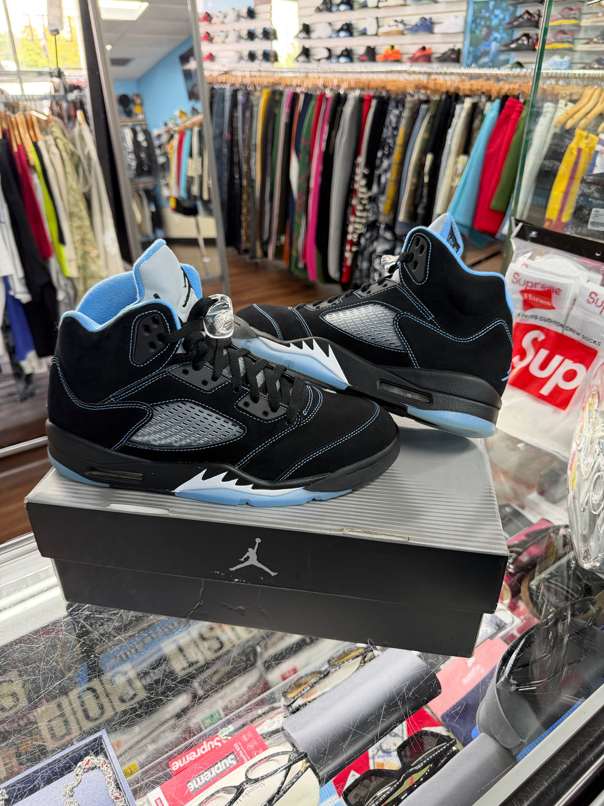 Jordan 5 Black University Blue (Pre Owned)
