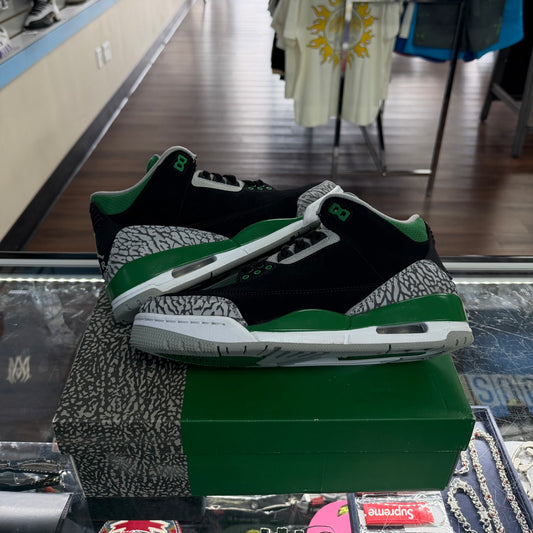 Jordan 3s Pine Green (Pre-Owned)