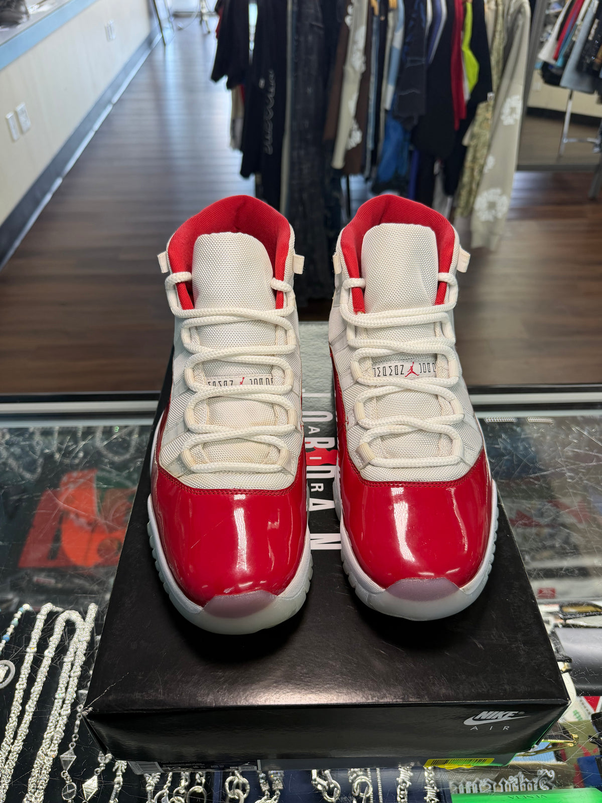 Jordan 11 Cherry (Pre Owned)