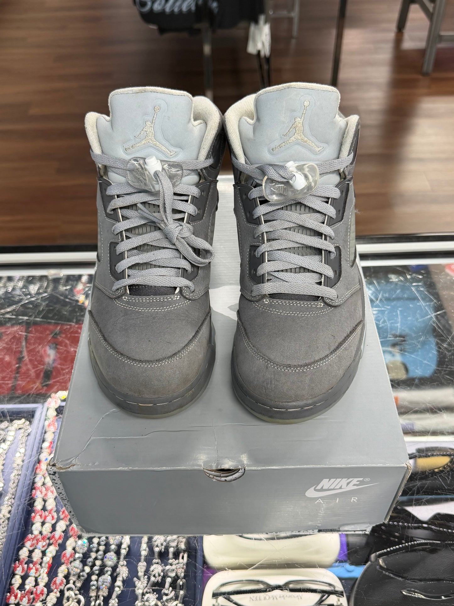 Jordan 5 Wolf Grey (Pre Owned)
