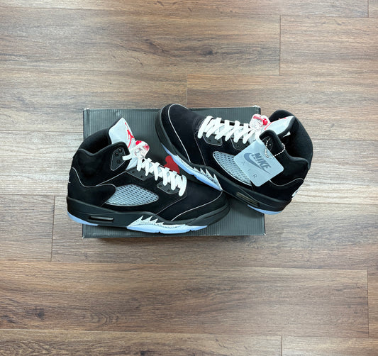 Jordan 5 Black Metallic Reimagined (Pre Owned)