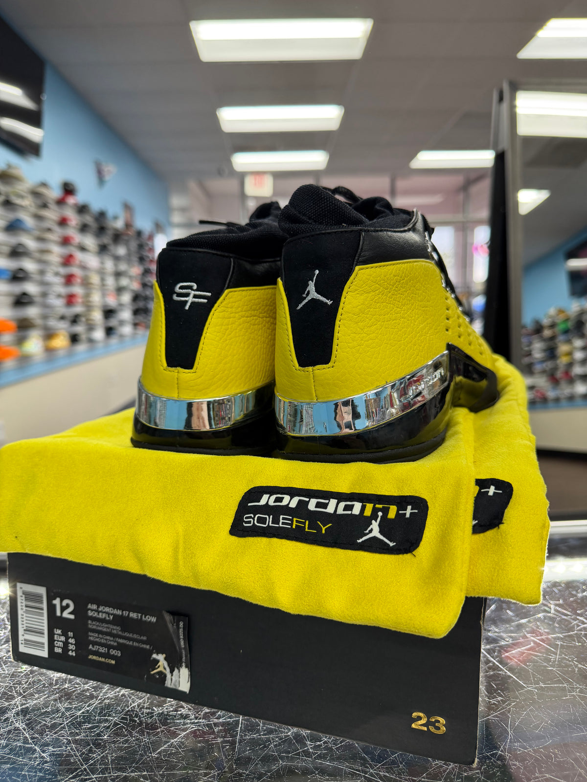 Jordan 17 Sole Fly Lightning (Pre Owned)