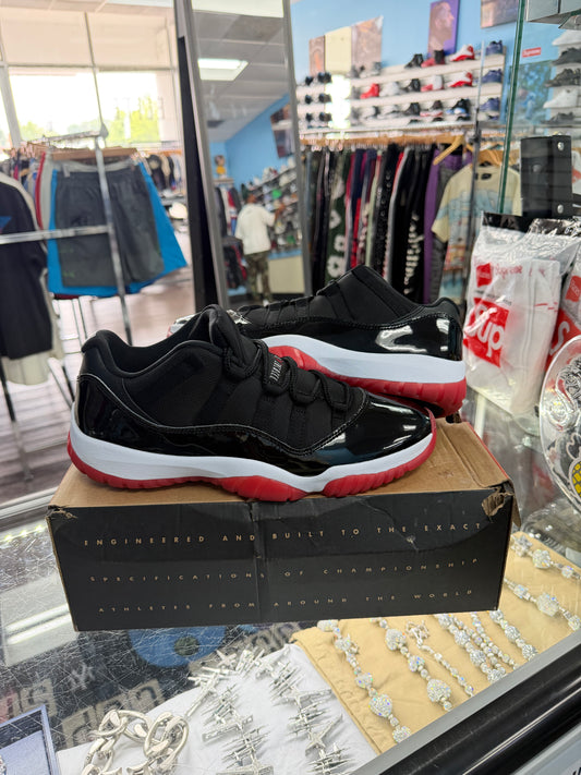 Jordan 11 Retro Bred Low ( Pre Owned )