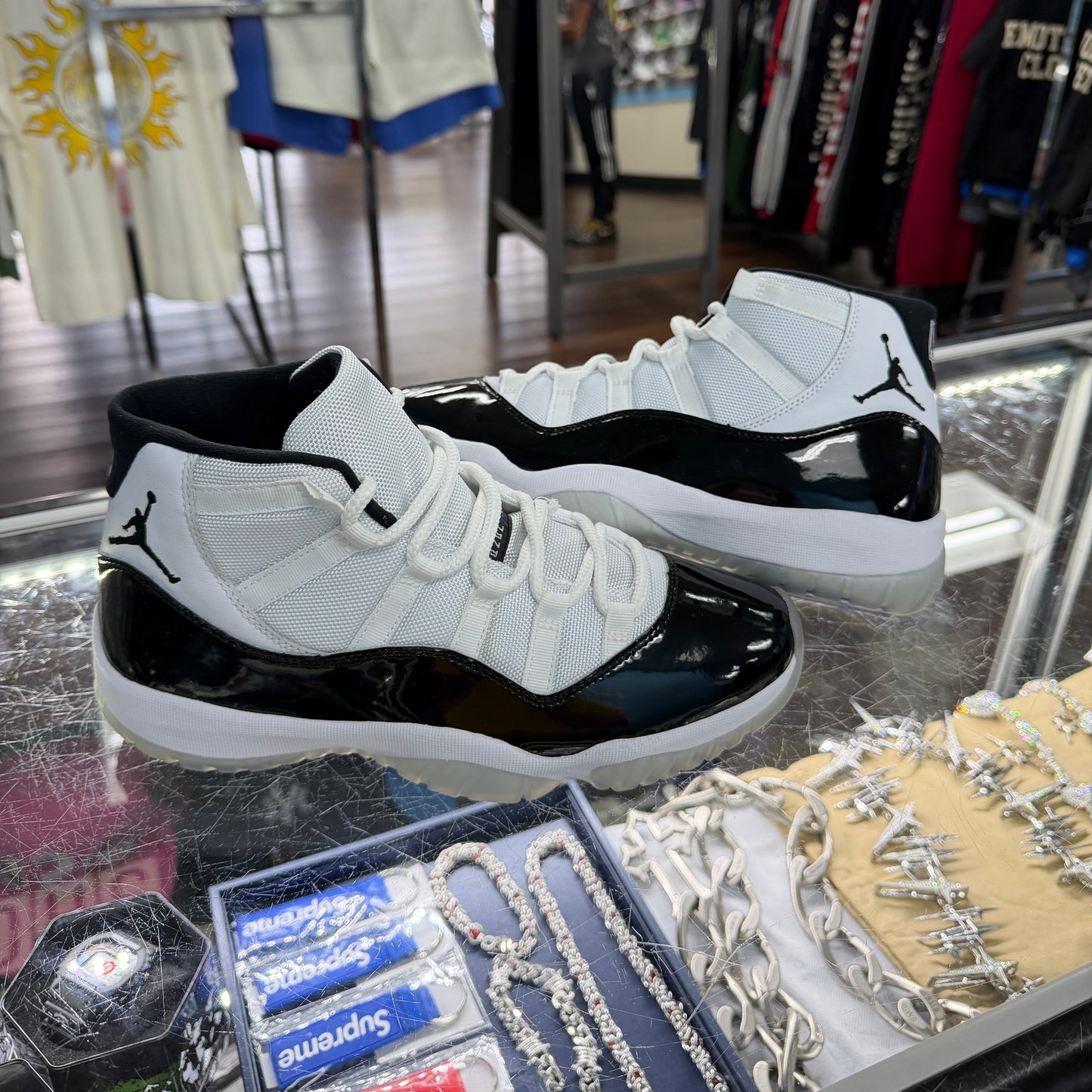 Jordan 11 Concord (2018) (pre-owned)