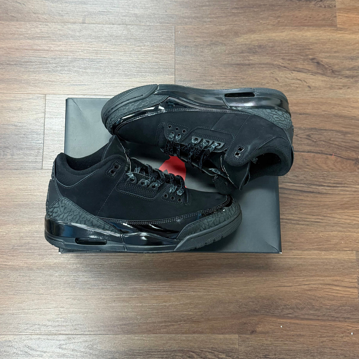 Jordan 3 Black Cat (Pre Owned)