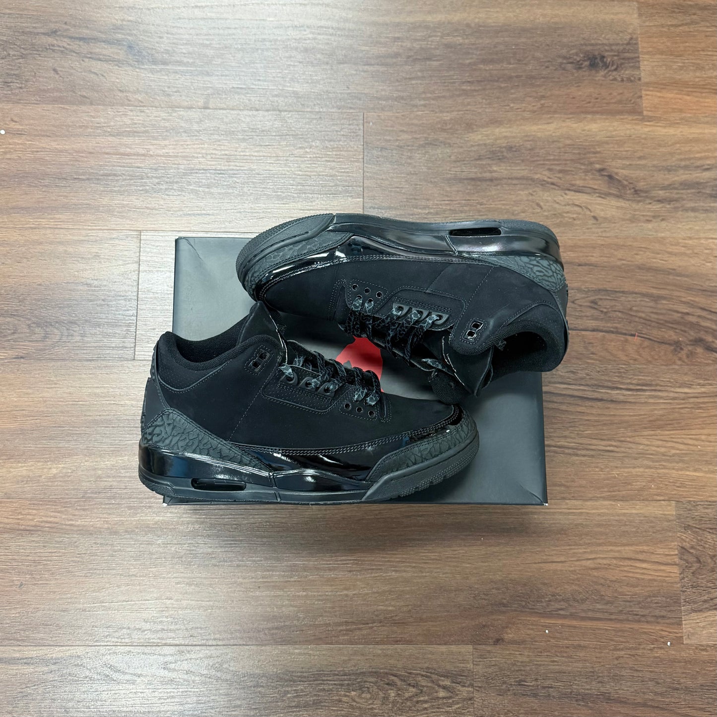 Jordan 3 Black Cat (Pre Owned)