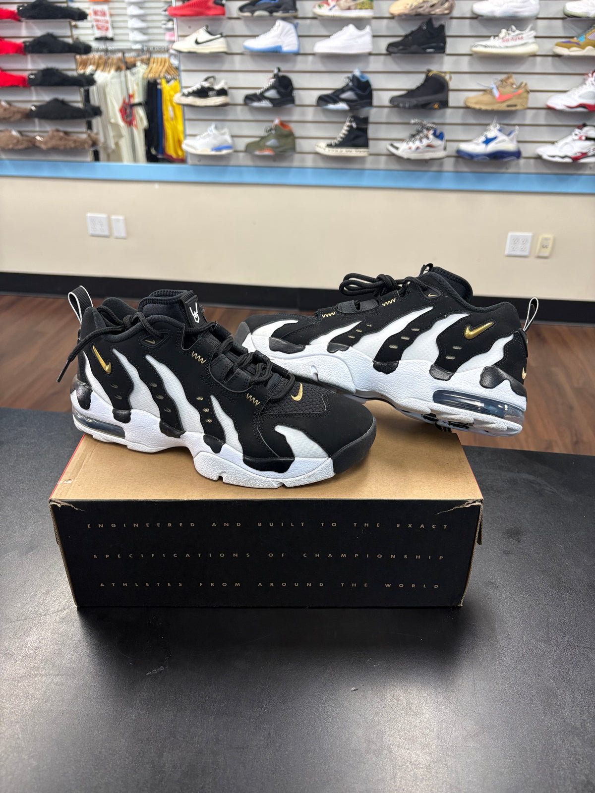 Nike Air DT Max ‘96 Low (Pre Owned)