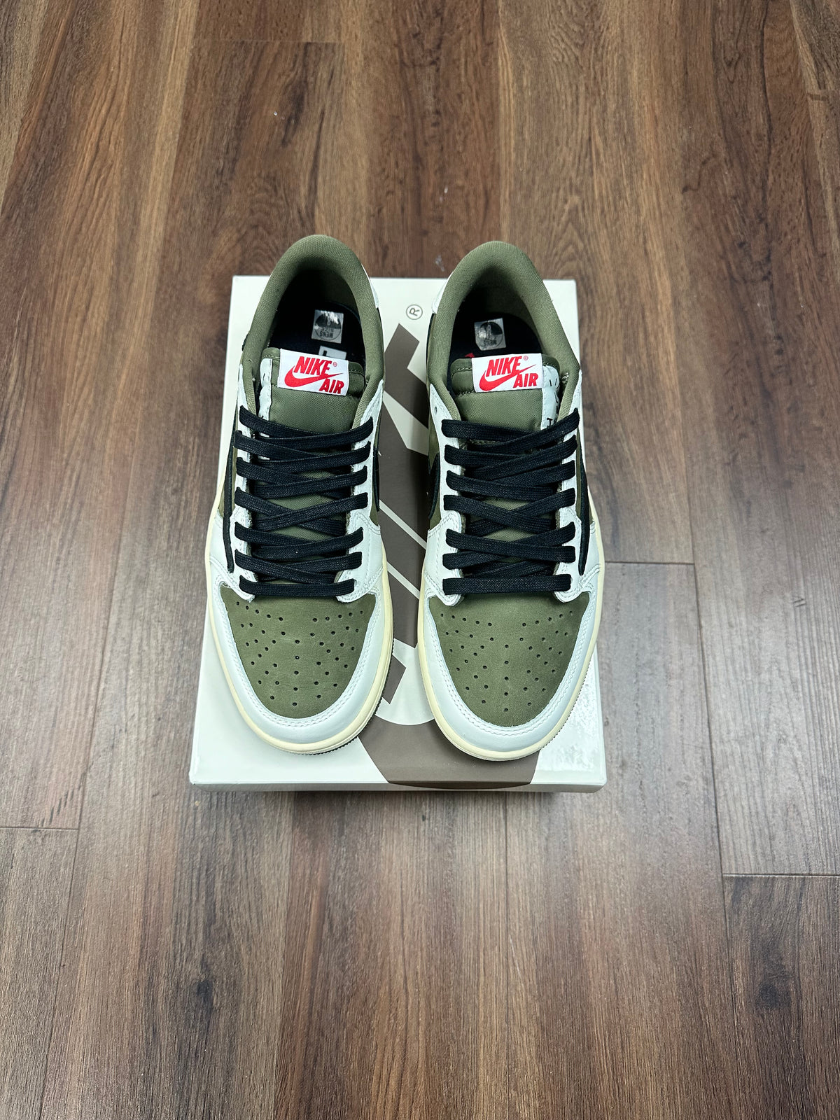 Jordan 1 Low Travis Scott Medium Olive (Pre Owned)