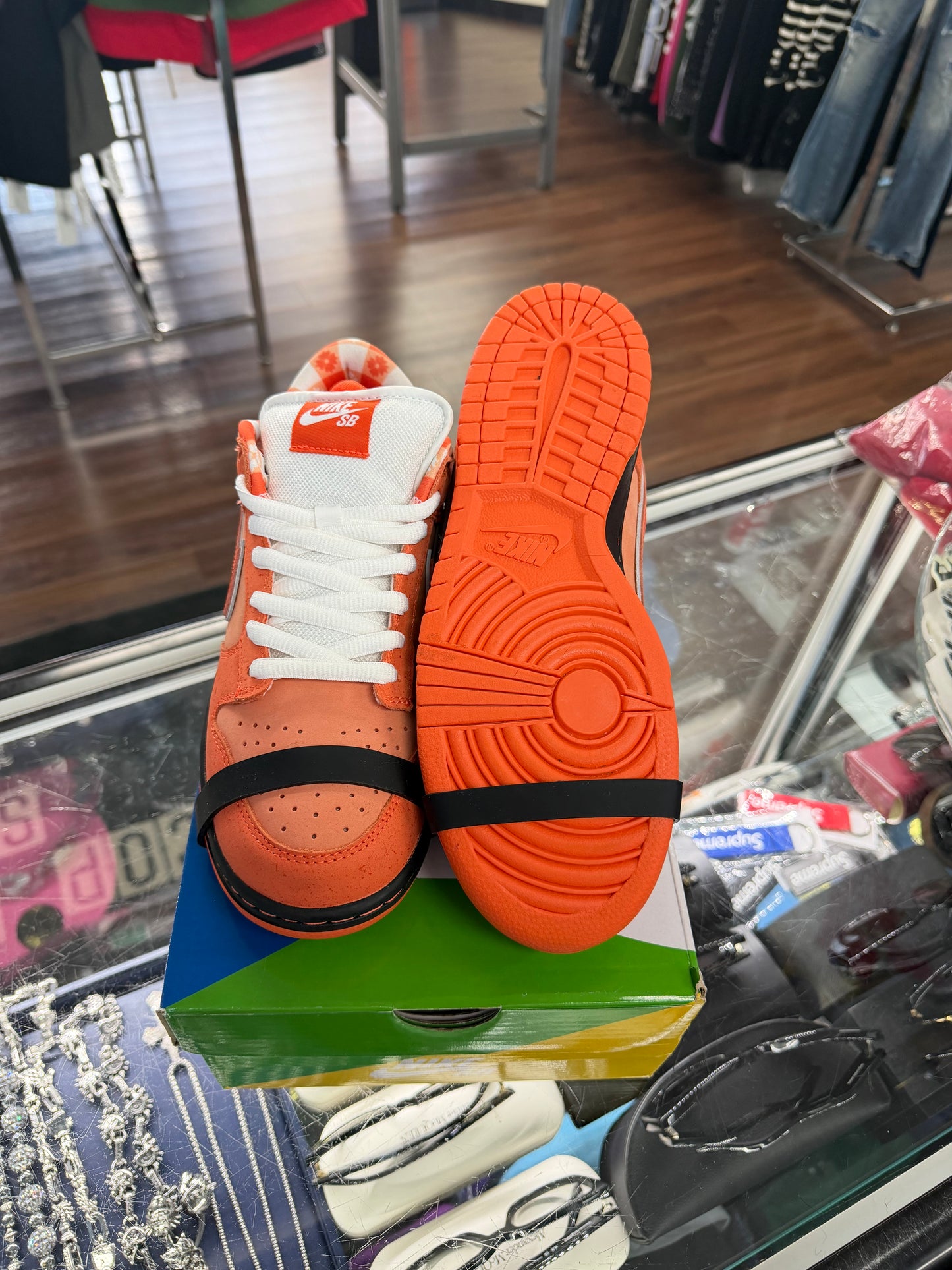 Nike Dunk SB Low Orange Lobster (Pre Owned)