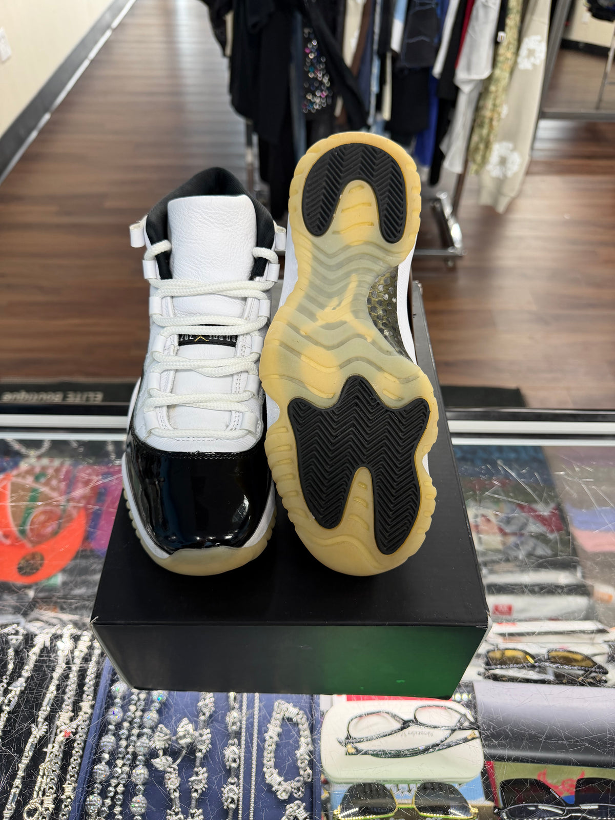 Jordan 11 Dmp Gratitude (Pre Owned)