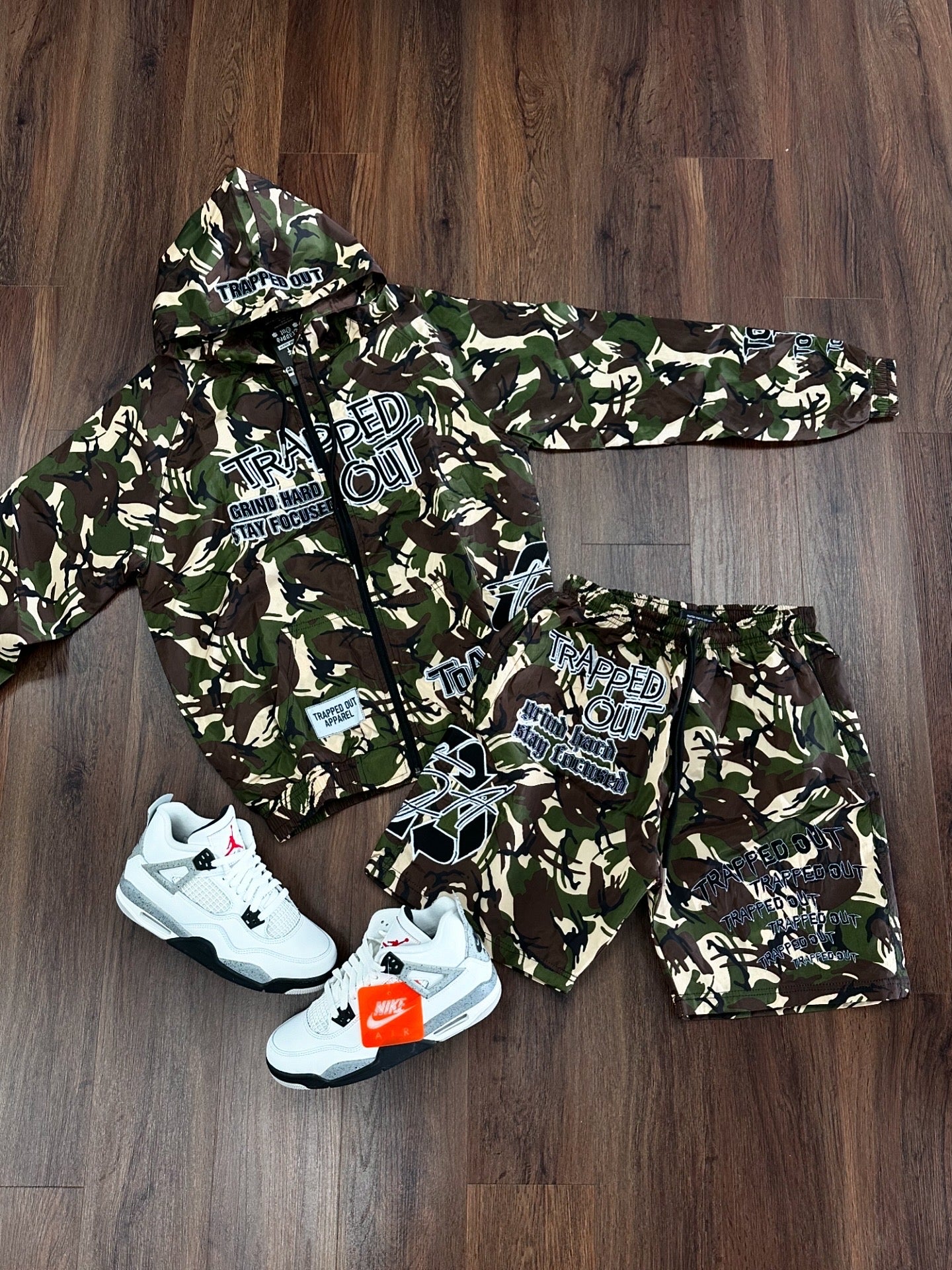 Trapped Out Sets (Top & Bottom Together )