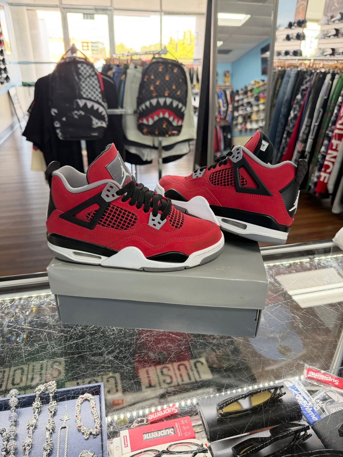 Jordan 4 Toro Bravo (Pre Owned)