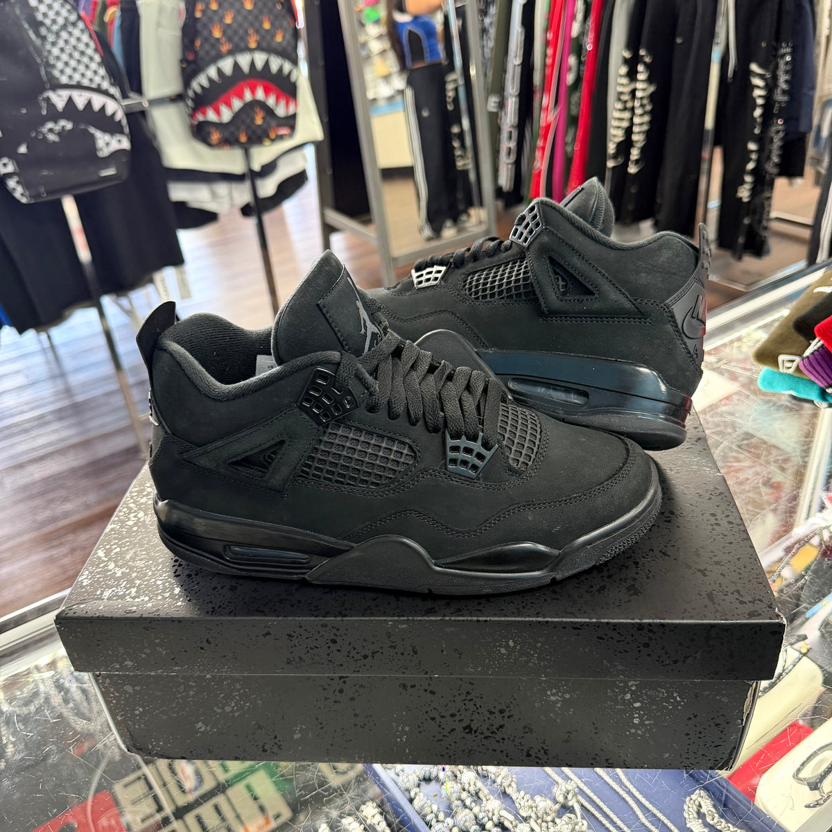 Jordan 4 black cat (Pre Owned)