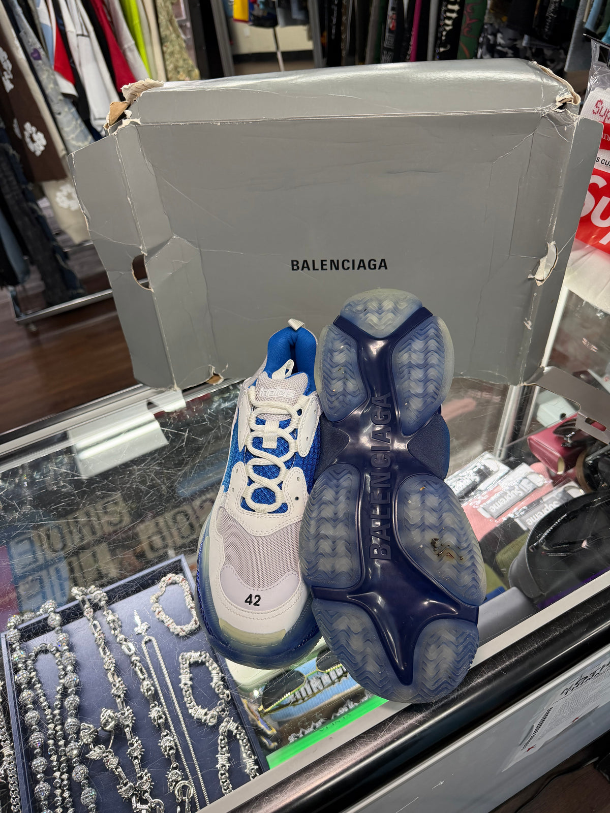 Balenciaga Triple S (Pre Owned)