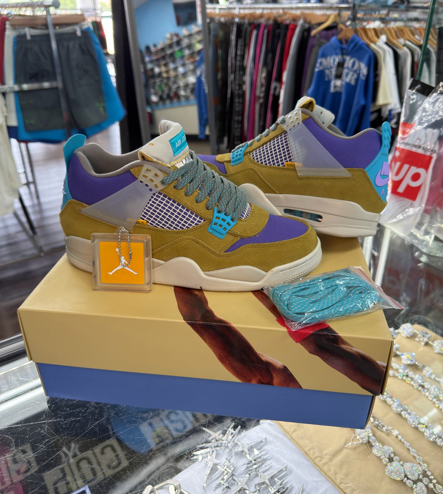 Jordan 4 30th Anniversary Union Desert Moss (Pre Owned)
