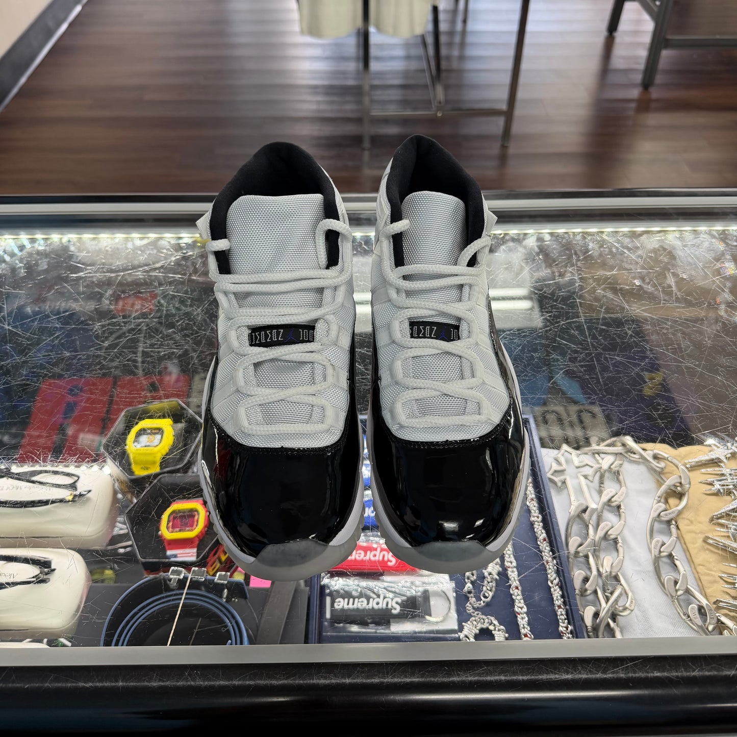 Jordan 11 Concord (2018) (pre-owned)