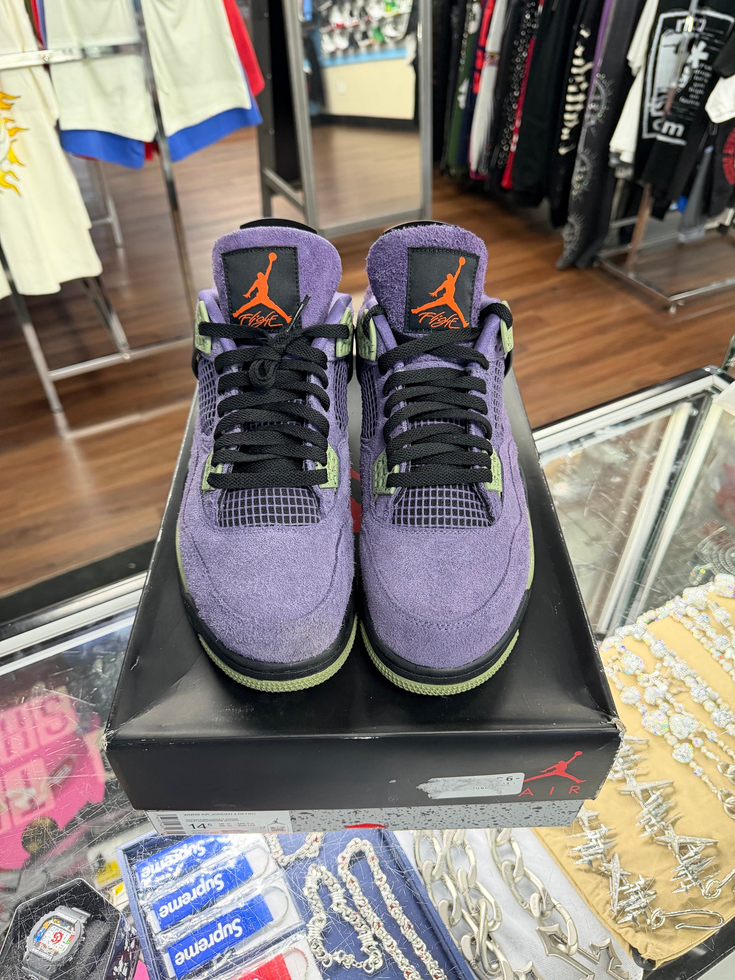 Jordan 4 Purple Canyon (Pre Owned)