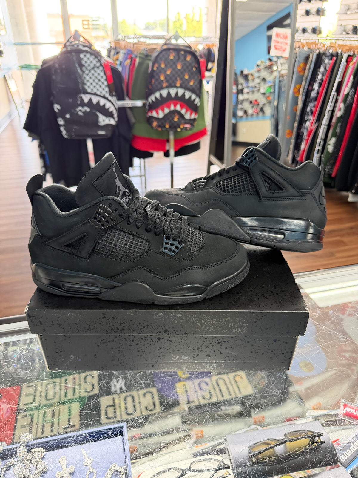 Jordan 4 Black Cat (2025) (Pre Owned)
