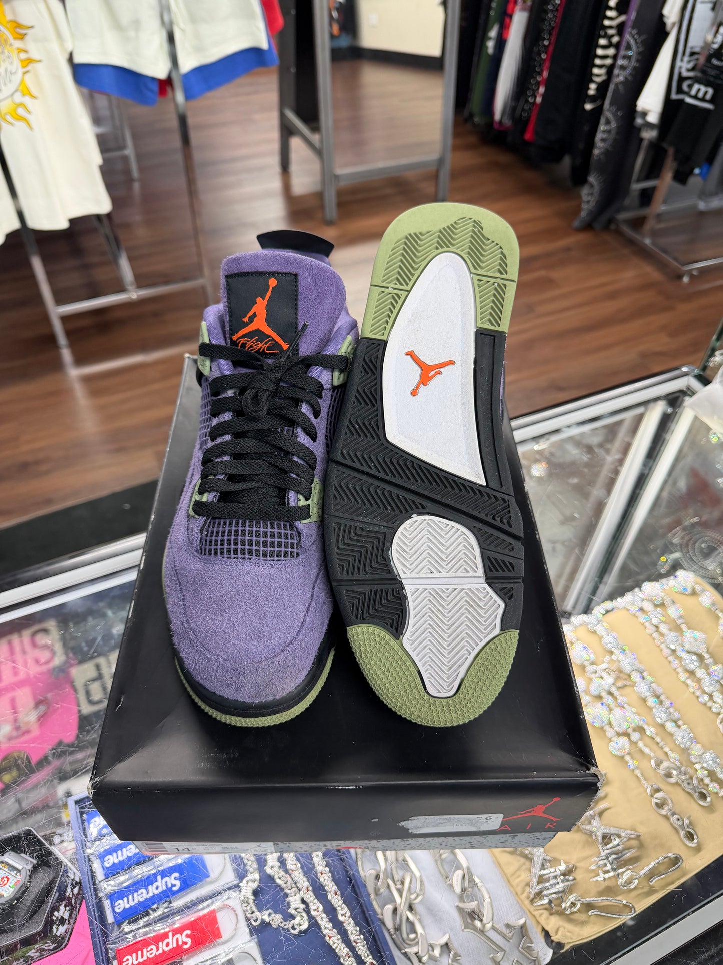 Jordan 4 Purple Canyon (Pre Owned)