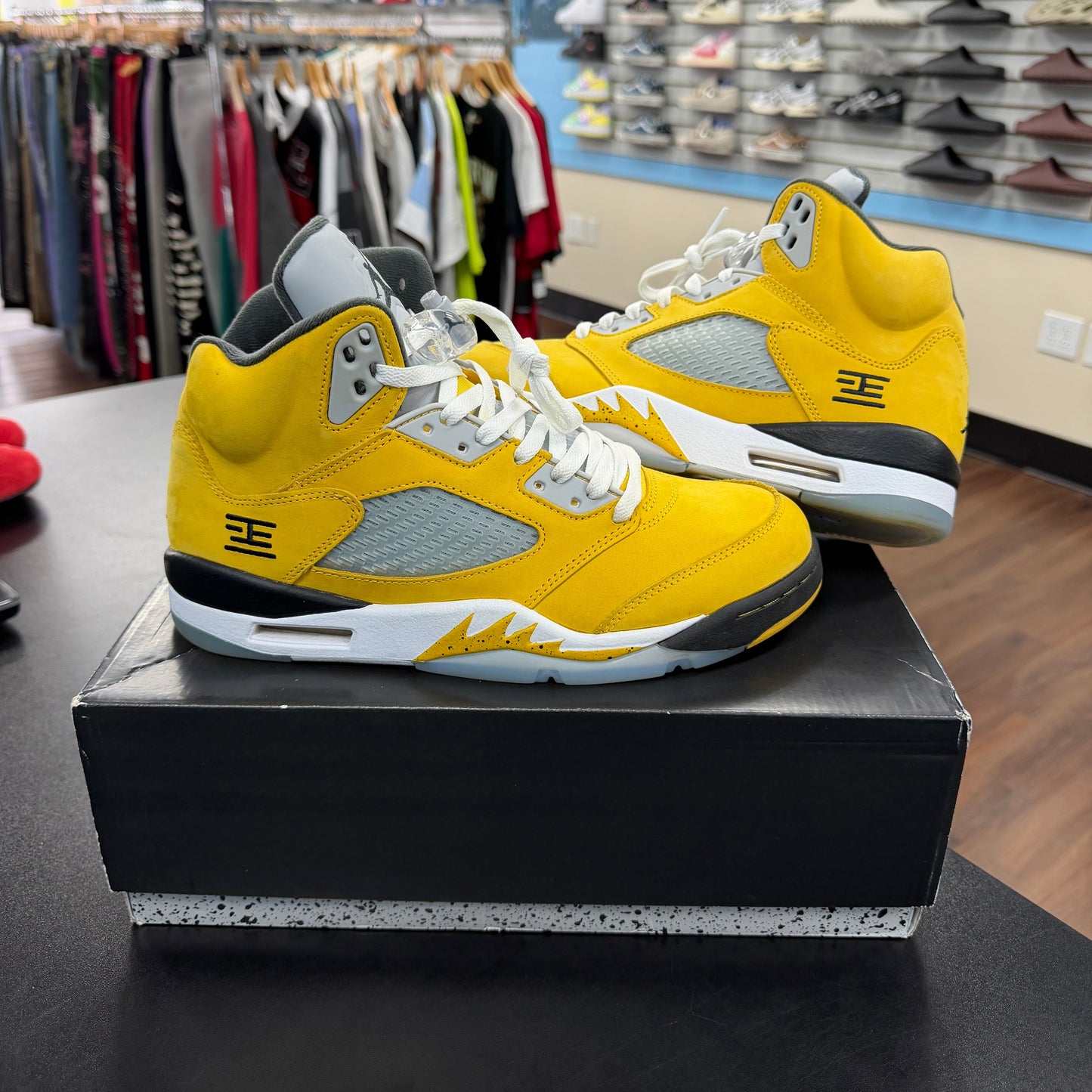 Jordan 5 Tokyo (Pre Owned)