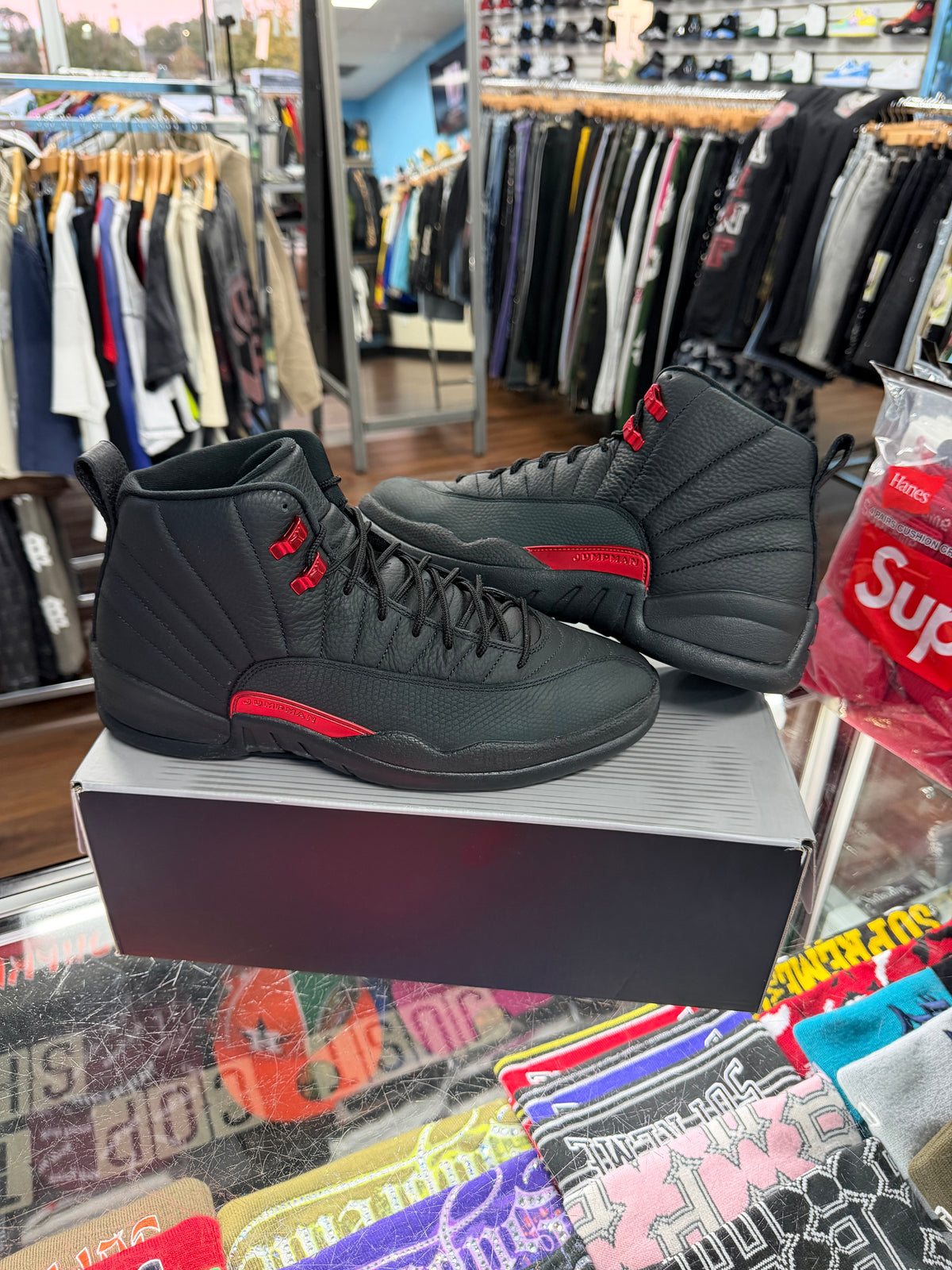 Jordan 12 Bloodline (Pre Owned)