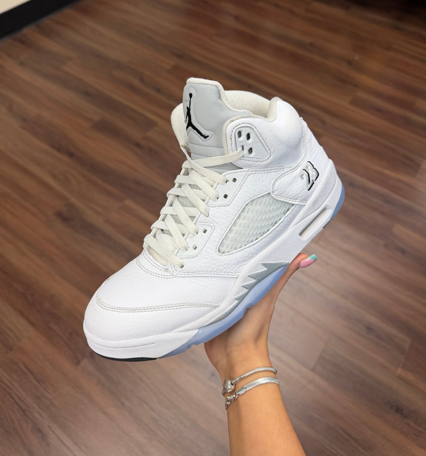 Jordan 5 White Metallic (Pre Owned)
