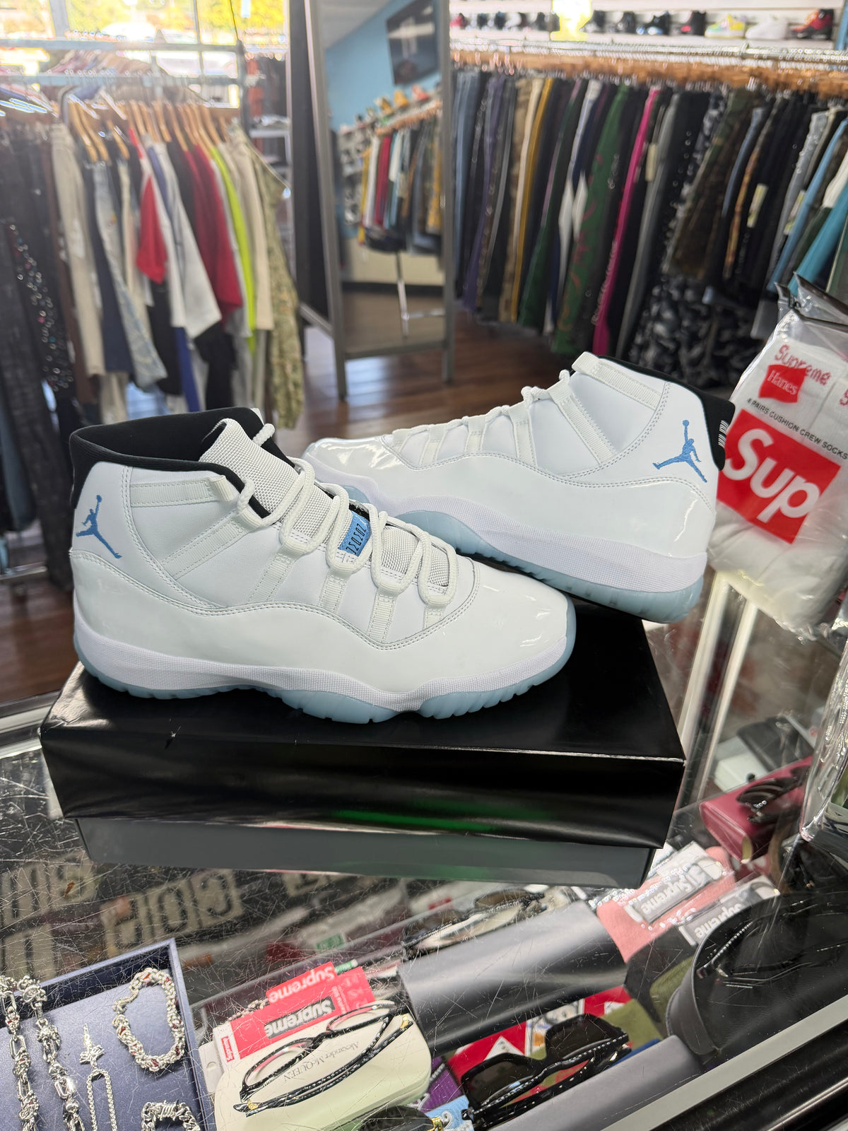 Jordan 11 Legend Blue (Worn 1x)