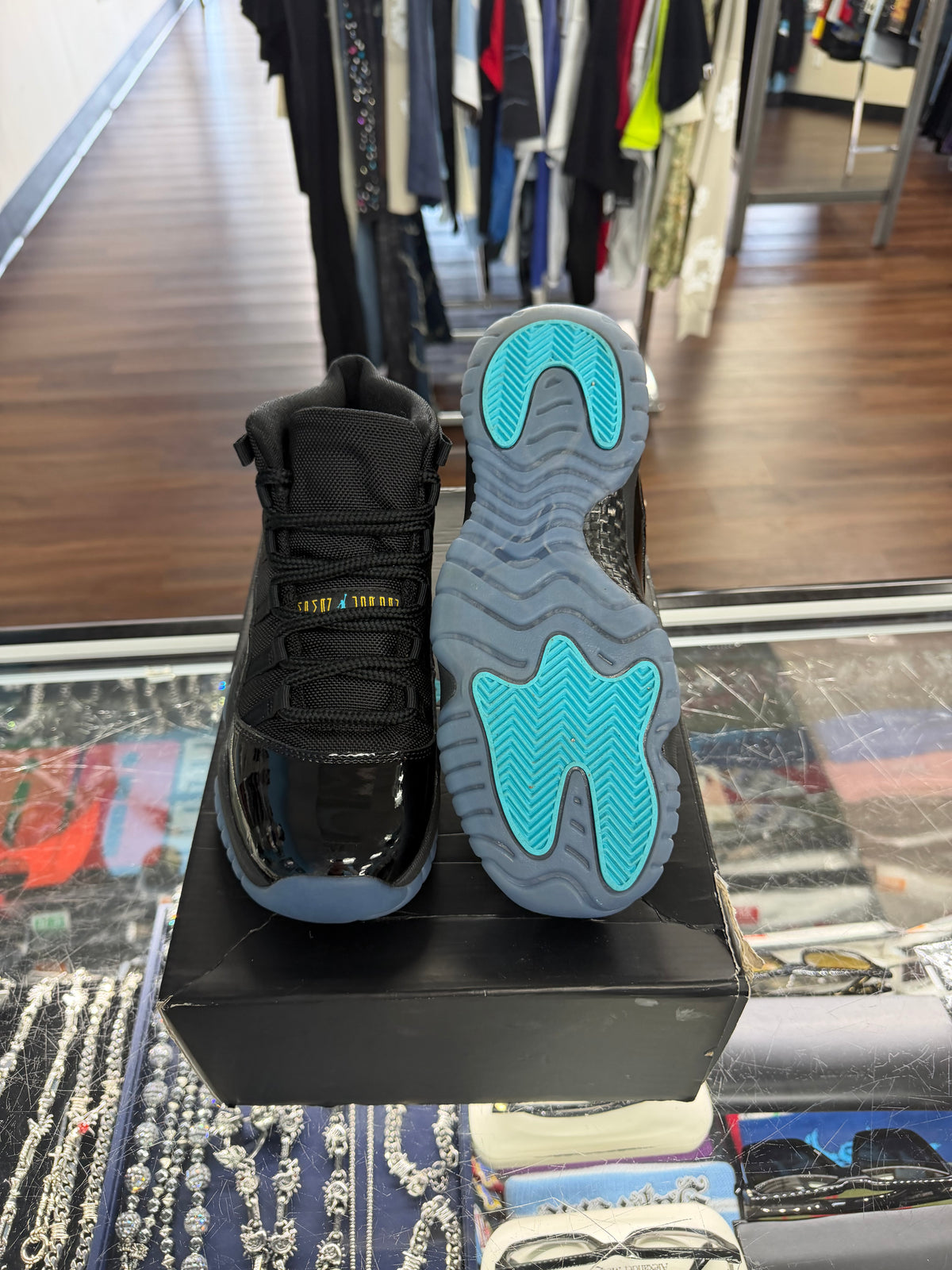 Jordan 11 Gamma (2025) (Pre Owned)