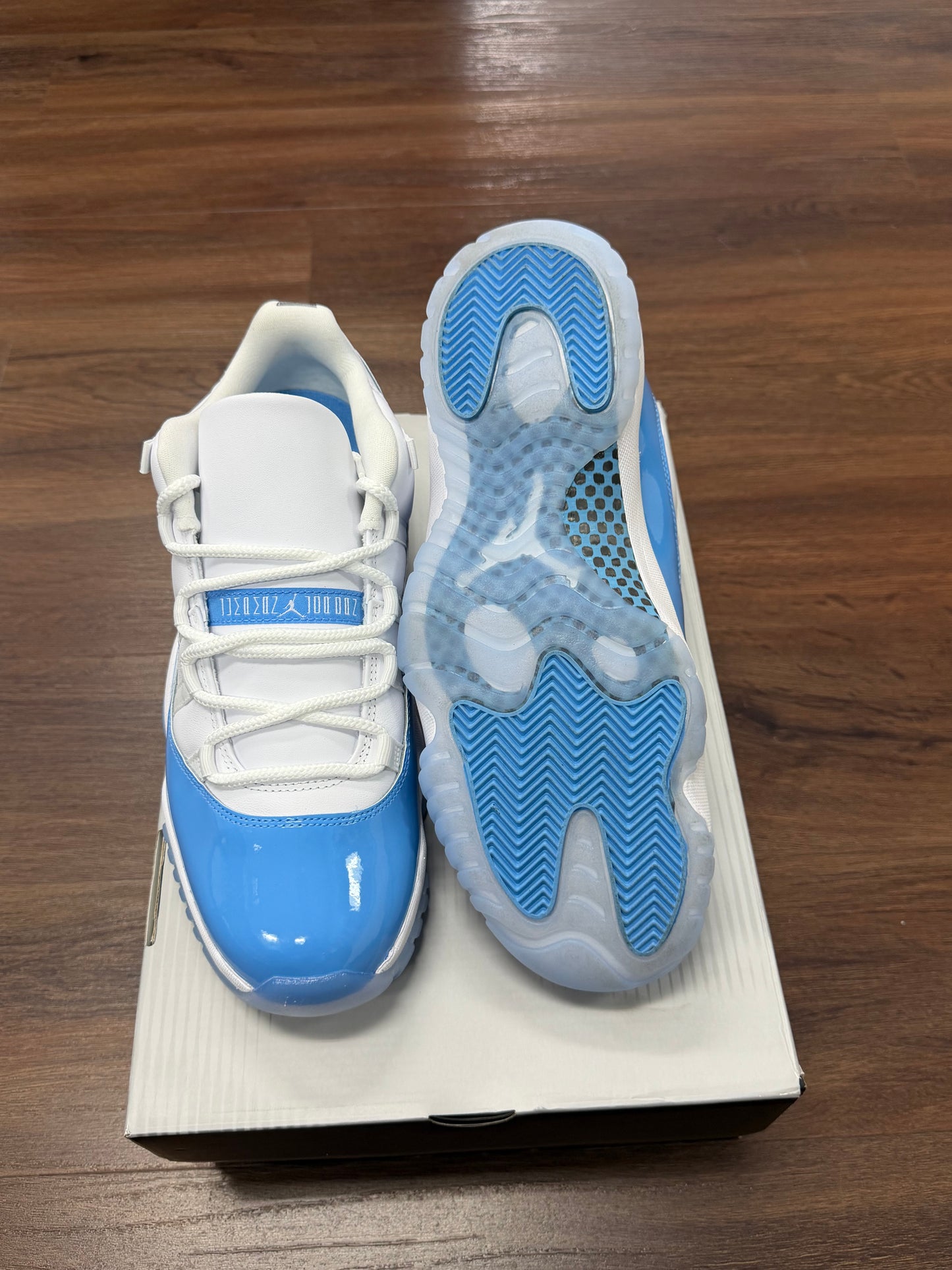 Jordan 11 Low (Pre-Owned)