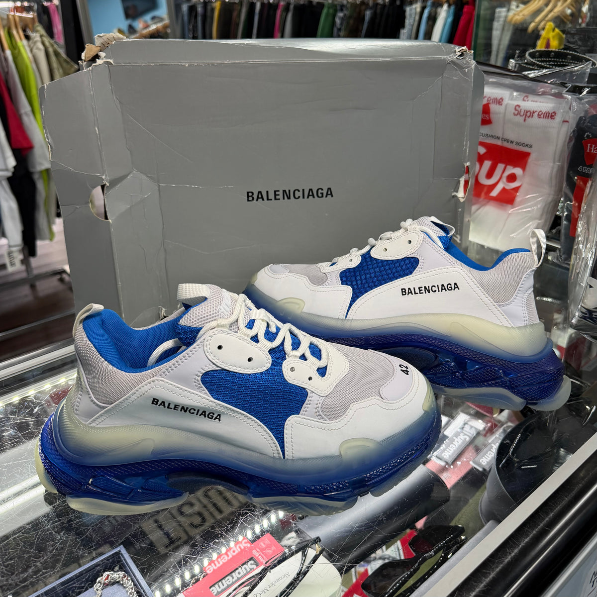 Balenciaga Triple S (Pre Owned)