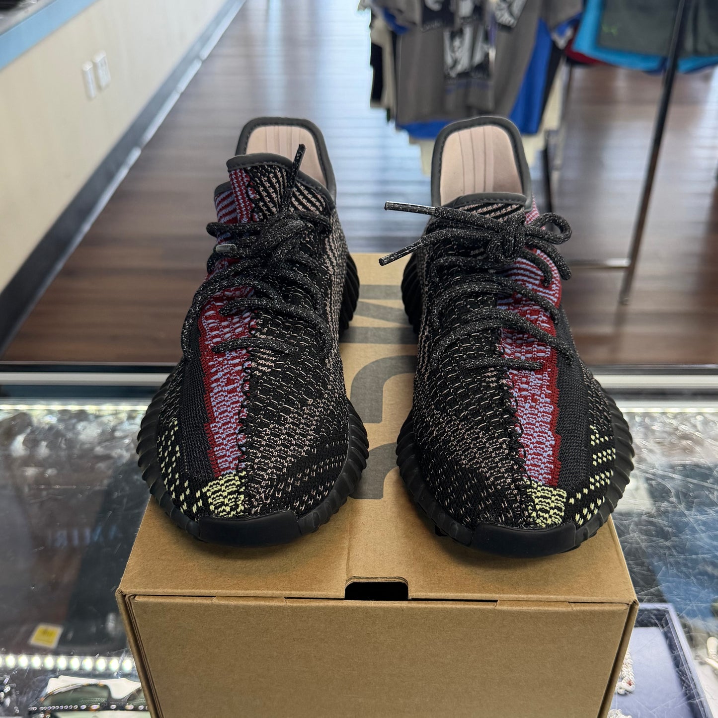 Yeezy Boost 350 V2 Yecheil(Pre-Owned)