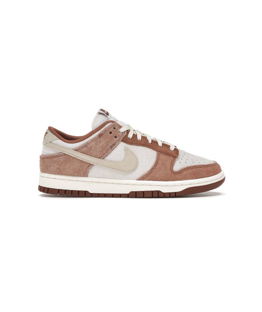 Nike Dunk Medium Curry