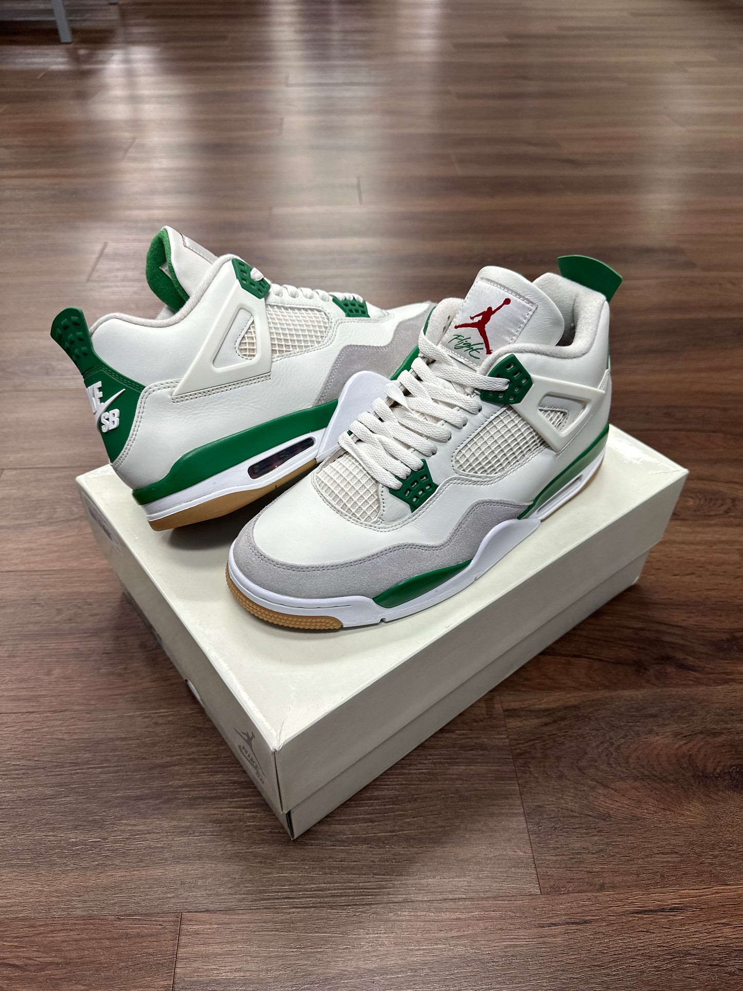 Jordan 4 Pine Green SB (Pre Owned)