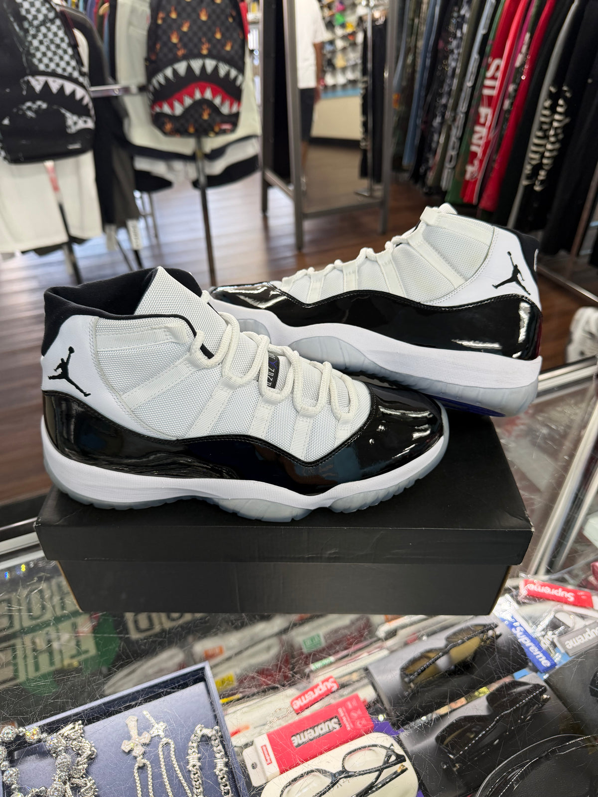 Jordan 11 Concord (Pre Owned)