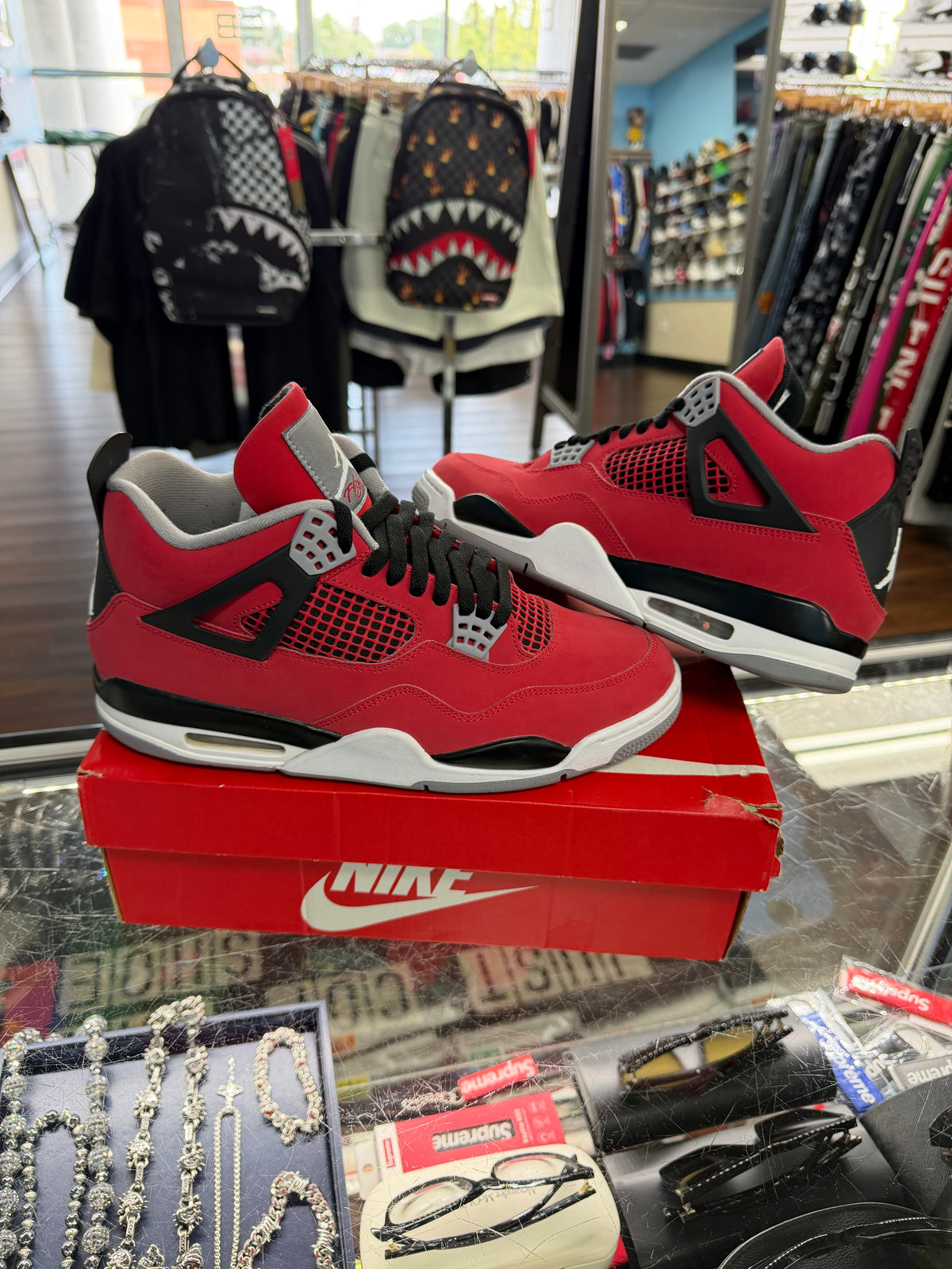 Jordan 4 Toro Bravo (Pre Owned)