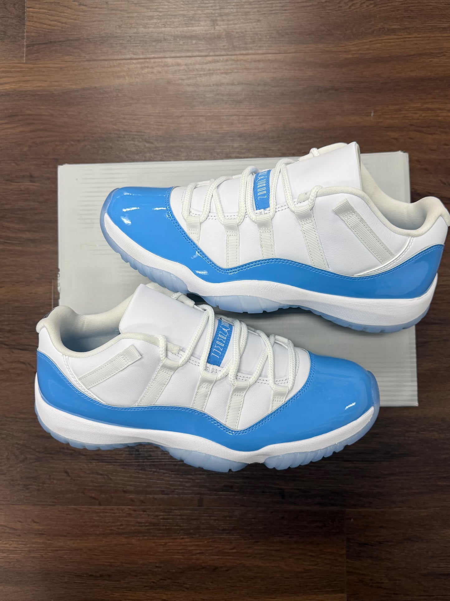Jordan 11 Low (Pre-Owned)
