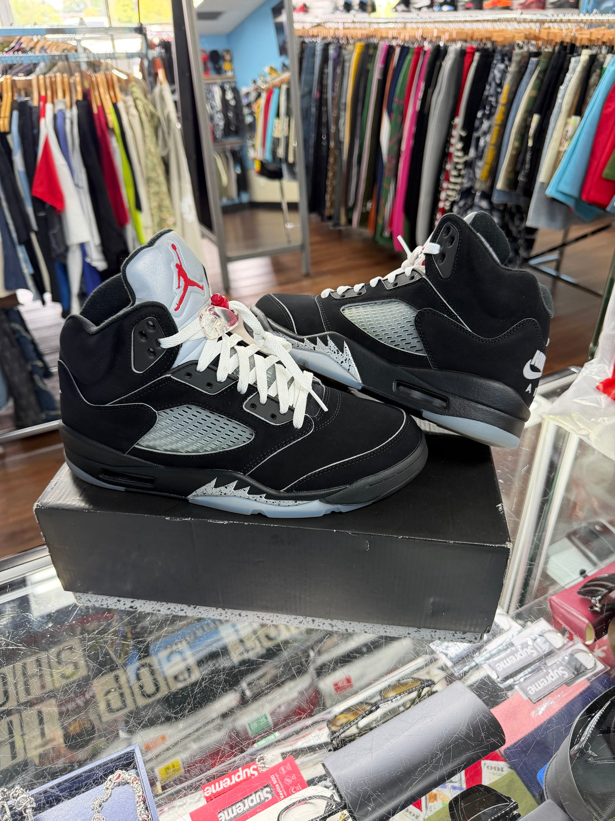 Jordan 5 Black Metallic Reimagined (Pre Owned)