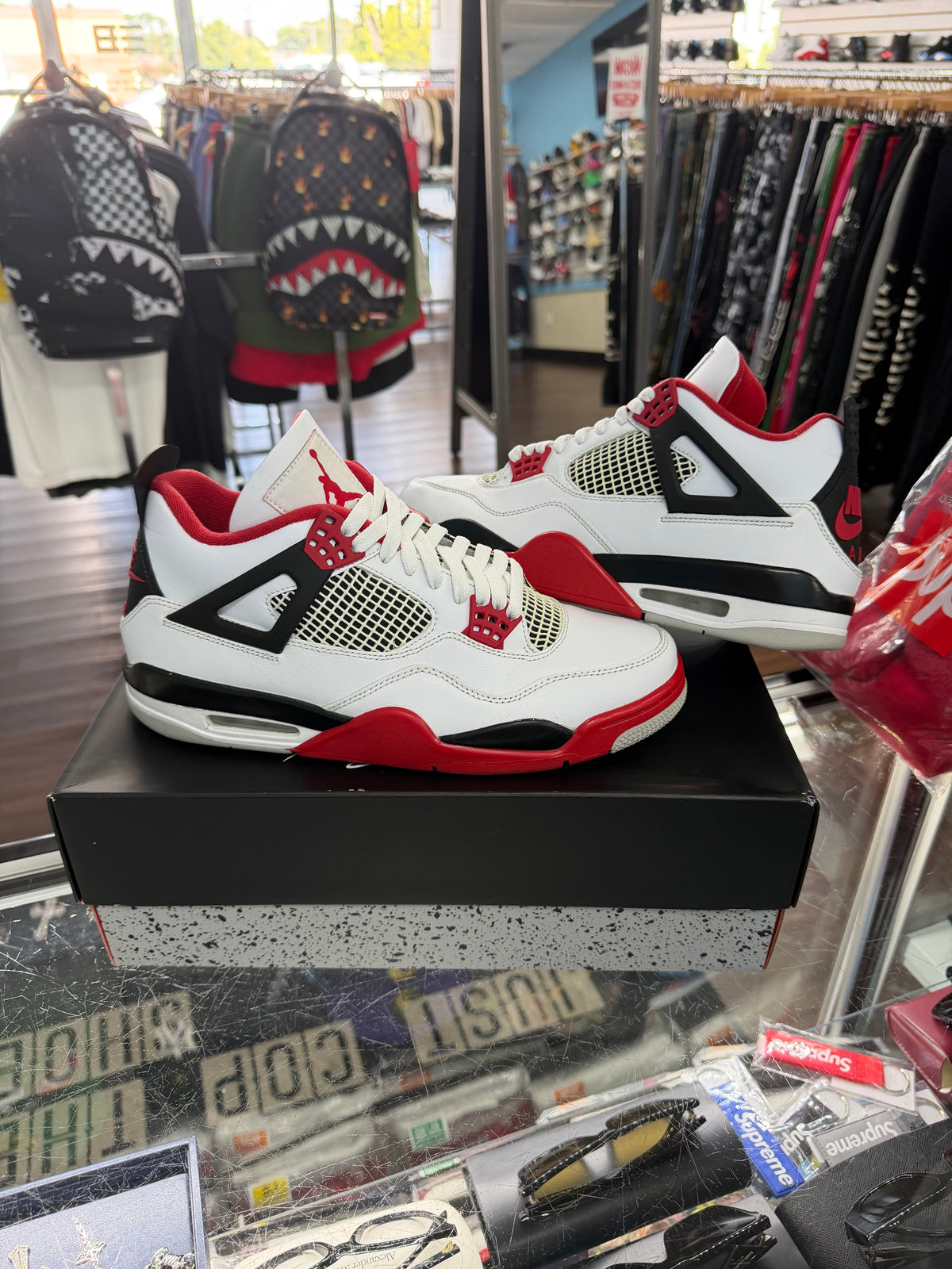Jordan 4 Fire Red (2020) (Pre Owned)