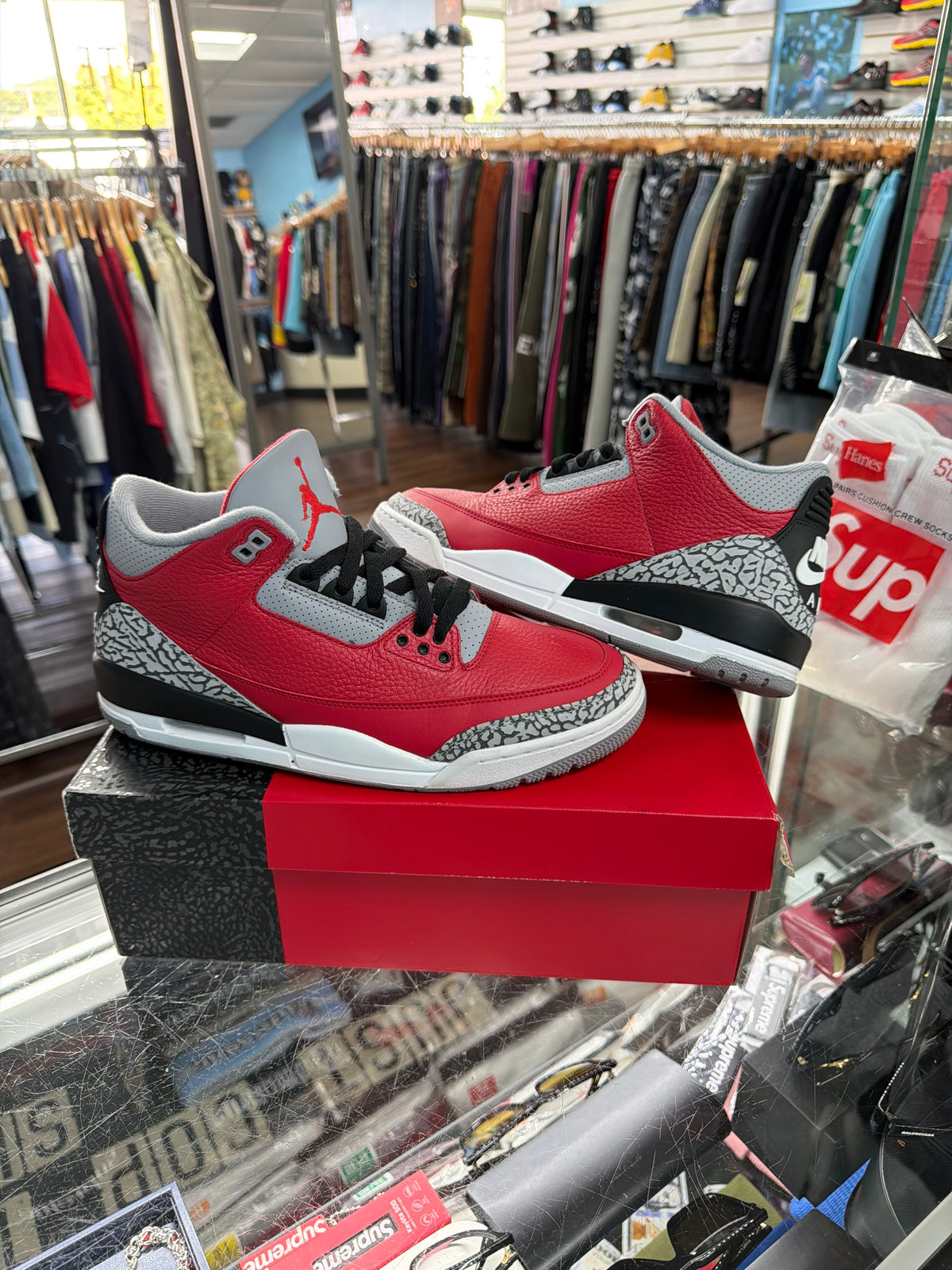 Jordan 3 Unite (Pre Owned)